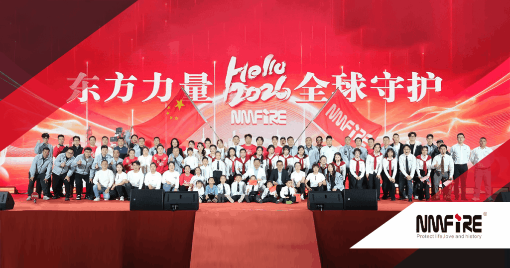 Equipo global de NMFIRE celebrando el Año Nuevo Chino del Caballo durante su evento corporativo anual, fabricante de bombas contra incendio